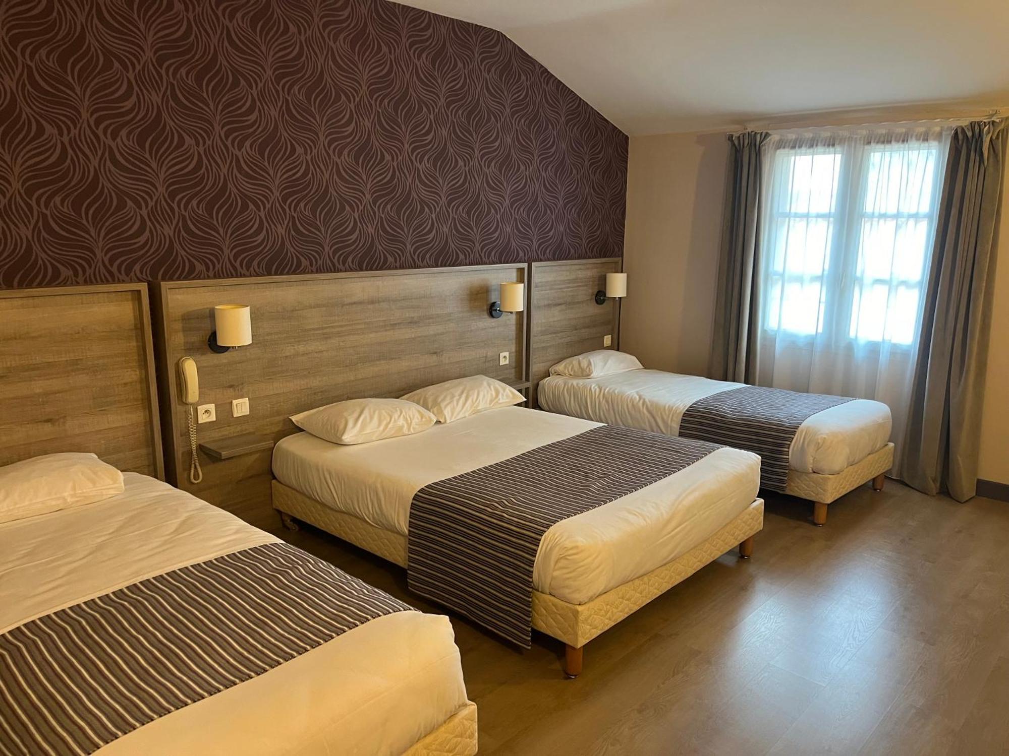 Logis Hotel Le Saint Georges Vivonne Exterior photo